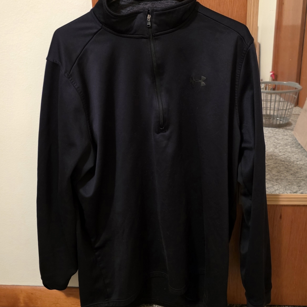 Under Armour Men's Black Pullover Quarter Zipper. NWOT